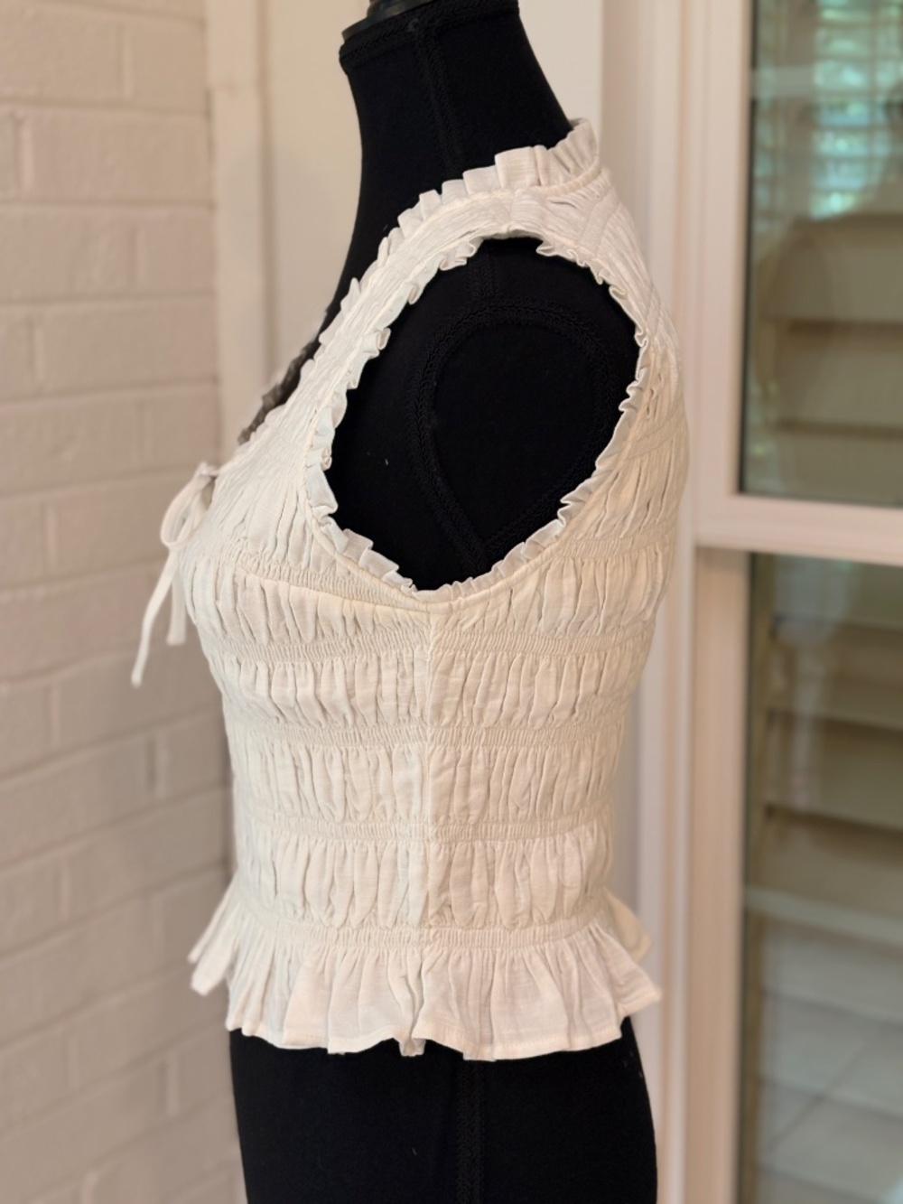 PAIGE Devi Sleeveless Smocked Top XS-Anthropologie NWOT - Picture 3 of 5